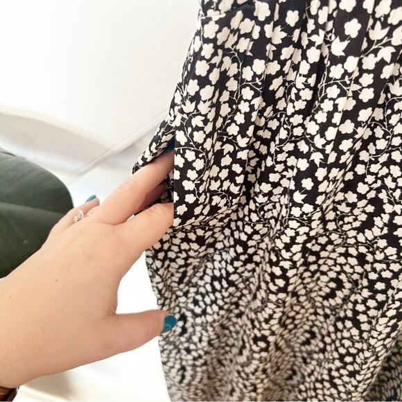 Anthropologie Black White Floral Print Jumpsuit Smocked Waist Pockets Size XXS - Picture 3 of 9